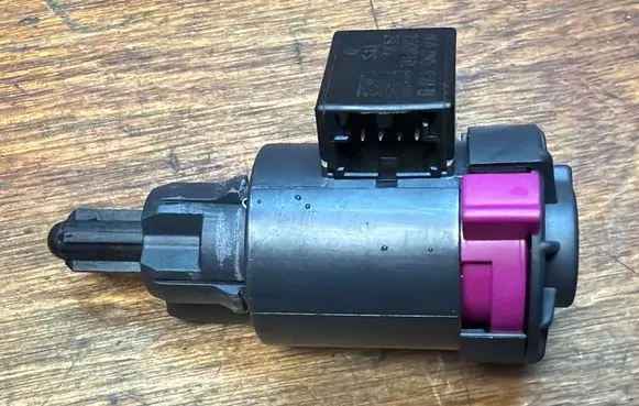 Audi A5 Sportback 8TA Brake pedal sensor switch 4F0945459B