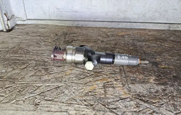 Subaru Forester SG Fuel injector 0950007890 11T00134
