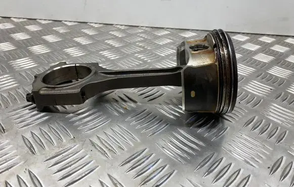 Ford Fusion II Piston with connecting rod RF8E5G6205AB