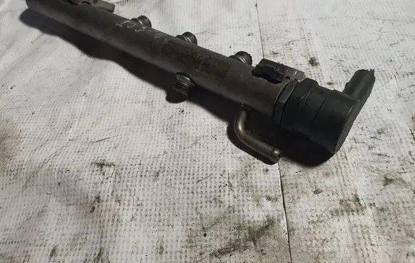 Mercedes-Benz C W203 Fuel main line pipe A6420700495 A6110780449