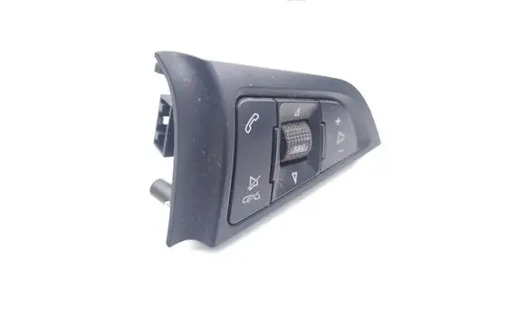 Opel Mokka X Steering wheel buttons/switches 95073244 10096592