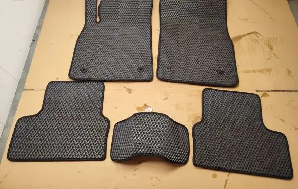 Chevrolet Cruze Car floor mat set 