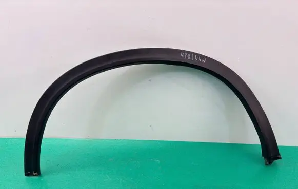 Suzuki Vitara (LY) Rear arch trim 77251-54P0