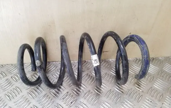 Opel Zafira B Front coil spring