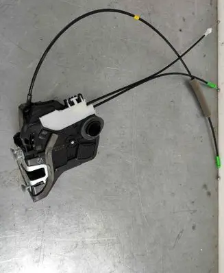 Toyota C-HR I Rear door lock 69050F4110