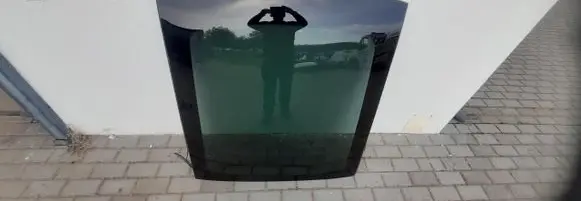 Nissan Qashqai Sunroof glass 2012R