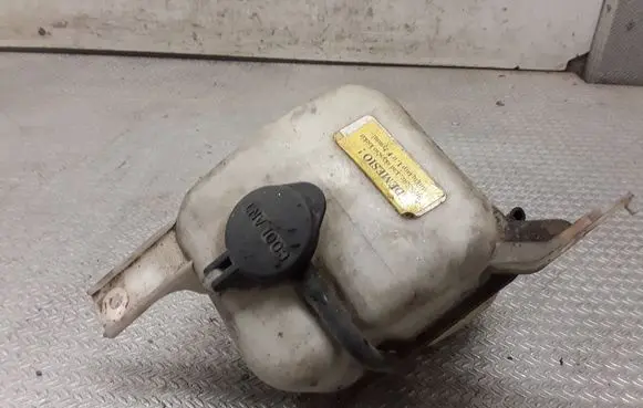 Hyundai Sonata Coolant expansion tank/reservoir 