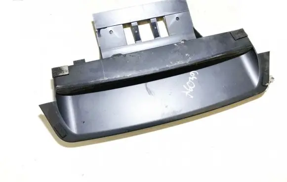 Volvo S80 Third/center stoplight 148316