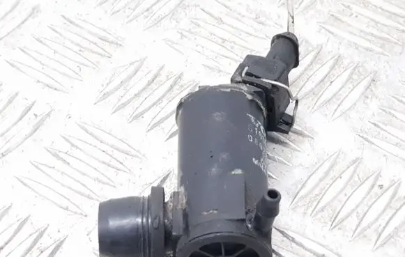 Volvo S40, V40 Windscreen/windshield washer pump 0602103950 9169611