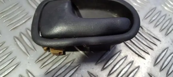 Mazda 626 Rear door interior handle dh221
