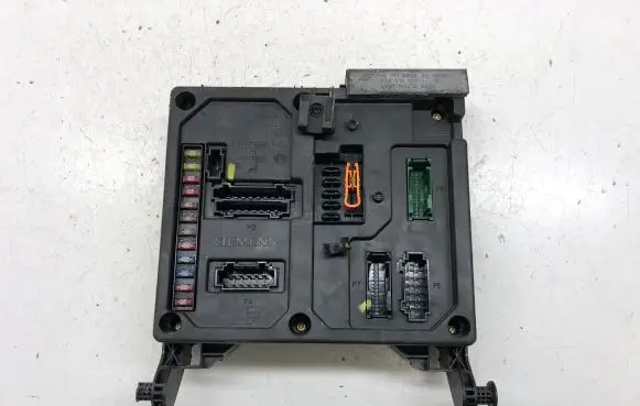 Volkswagen Sharan Comfort/convenience module 7M3962258S