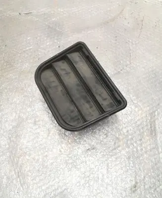 Volvo S60 Quarter panel pressure vent 31390866