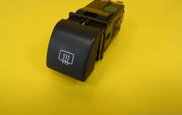 Skoda Felicia I Windscreen/window heater switch