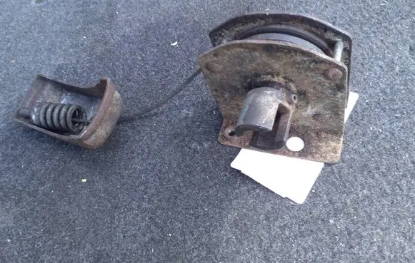 SsangYong Rexton Spare wheel mounting bracket