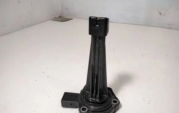 Land Rover Range Rover Sport L494 Oil level sensor 6PR00962203 8W936C624BF