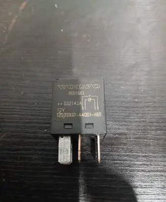 Volvo XC90 Other relay 8651661 A4001X65 032142A