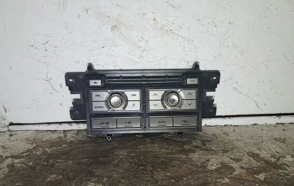 Jaguar XF Climate control unit 8X2318C858BE