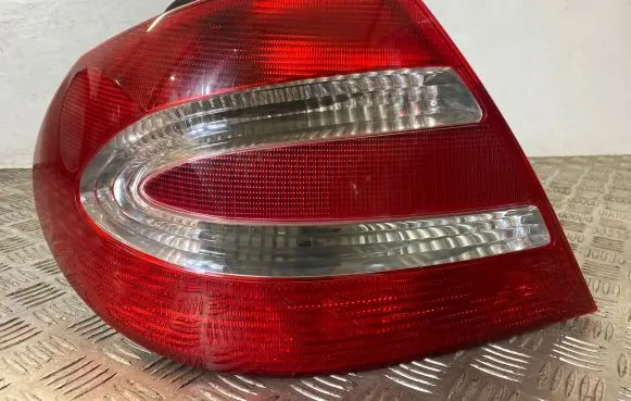 Mercedes-Benz CLK A208 C208 Rear/tail lights A2098200164 15466100