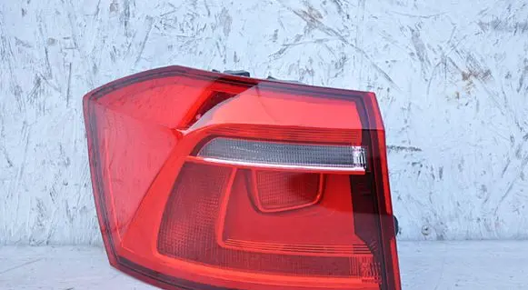 Volkswagen Golf Sportsvan Rear/tail lights