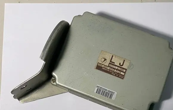 Subaru Forester SG Gearbox control unit/module 31711AJ380 A64000QR2