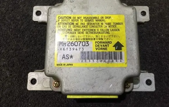 Mitsubishi Colt Airbag control unit/module MR260703 X6T39473