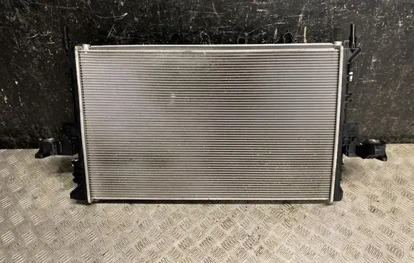 Polestar 4 Radiator set 80009113