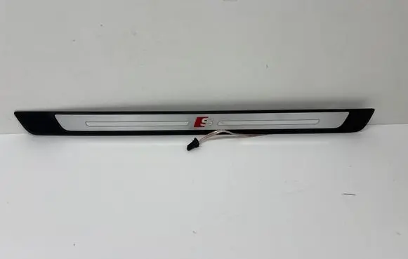 Audi A4 S4 B9 Front sill trim cover 8W0947418A