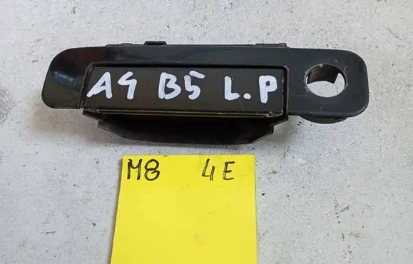 Audi A4 S4 B5 8D Front door exterior handle 8D0837207A 8D0837207B 4A0837205D