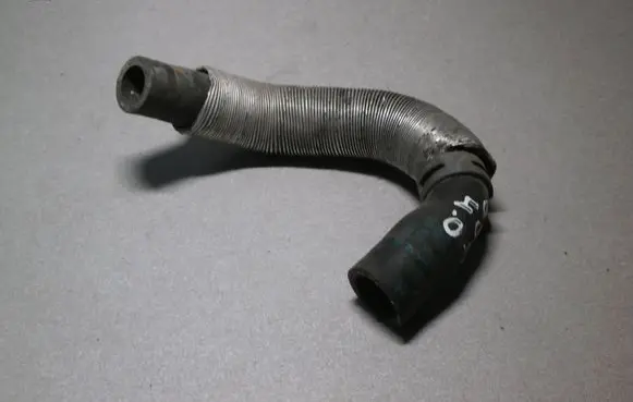 Volkswagen PASSAT B5.5 Engine coolant pipe/hose 3B0121449P 3B0121449