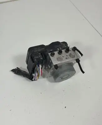 Toyota Camry VIII XV70 ABS Pump 11304041970