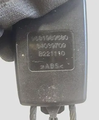 Peugeot 5008 Front seatbelt buckle 9681989580
