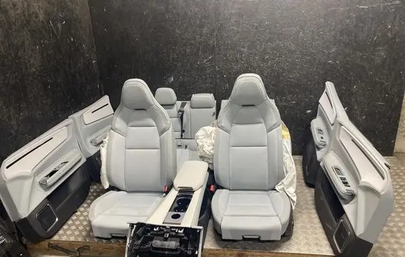Polestar 4 Seat set 