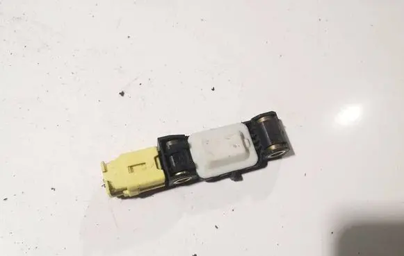 Nissan Primera Airbag deployment crash/impact sensor 98830ay000 0285003019