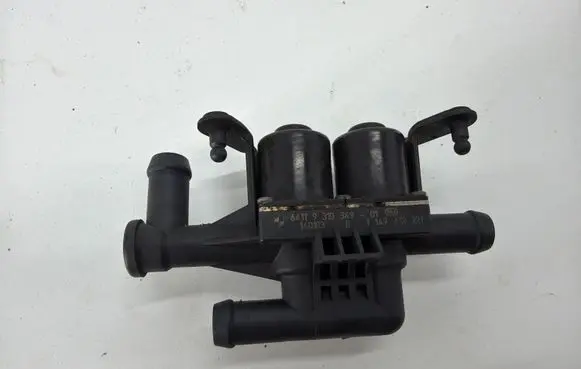BMW 5 F10 F11 Coolant heater control valve 9310349