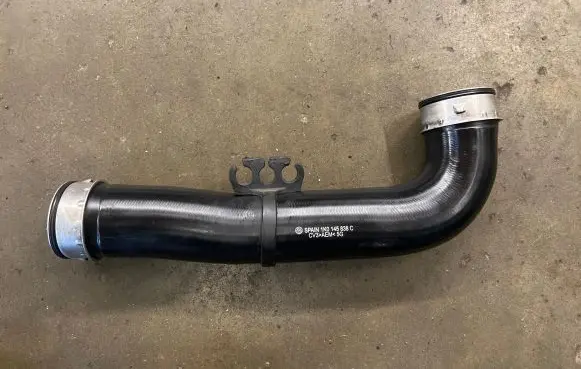 Volkswagen Golf Plus Intercooler hose/pipe 1K0145838C