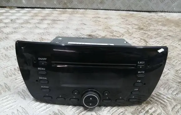 Radio/CD/DVD/GPS head unit