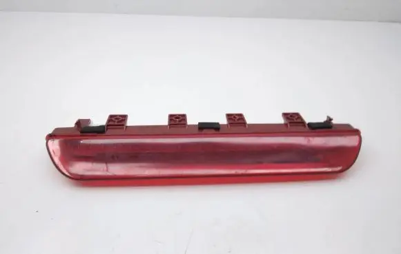 KIA Sportage Third/center stoplight
