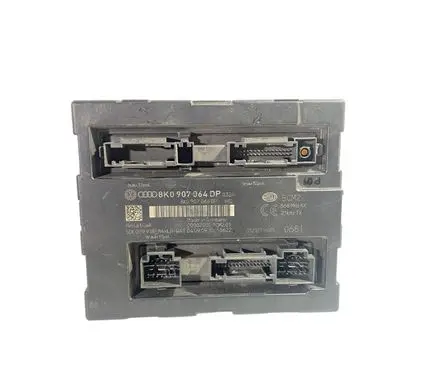 Audi A4 S4 B8 8K Comfort/convenience module 8K0907064DP 5DK009918