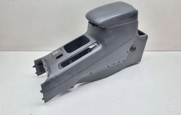 Toyota RAV 4 (XA20) Armrest 5891242010