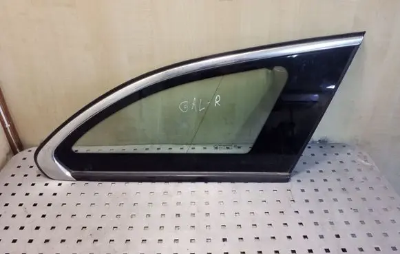 Peugeot 508 Rear side window