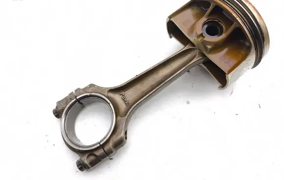 Maserati Quattroporte Piston with connecting rod 724202