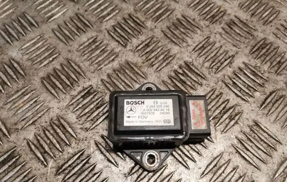 Mercedes-Benz E W211 Yaw turn rate sensor 0025426618