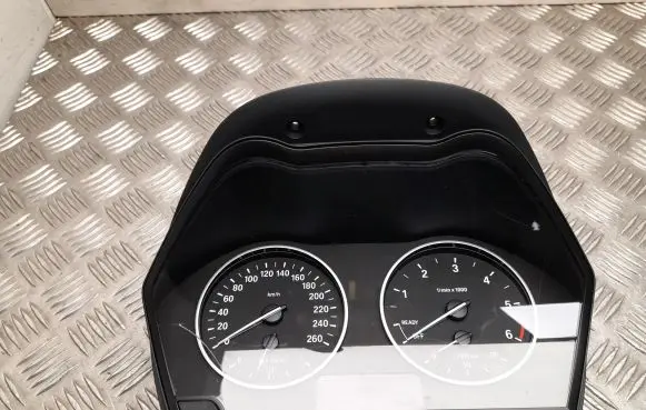 BMW 2 F45 Speedometer (instrument cluster) 9295445