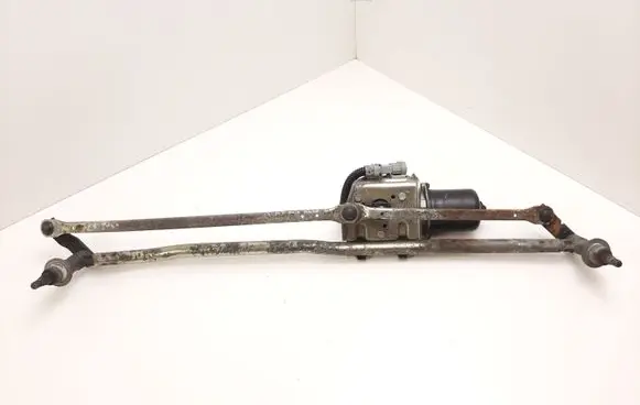 Iveco Daily 35 - 40.10 Front wiper linkage and motor