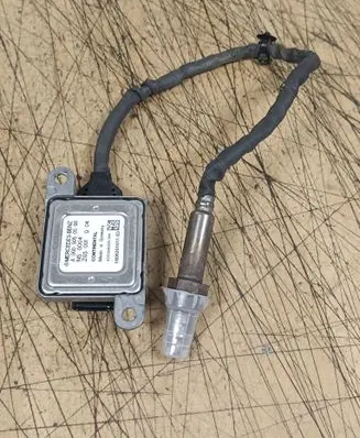 Mercedes-Benz Sprinter W906 Lambda probe sensor A0009050008