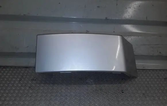 Volvo XC90 Rear/tail light trim molding 8620820