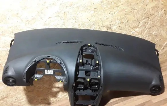 Opel Corsa D Dashboard 13184102