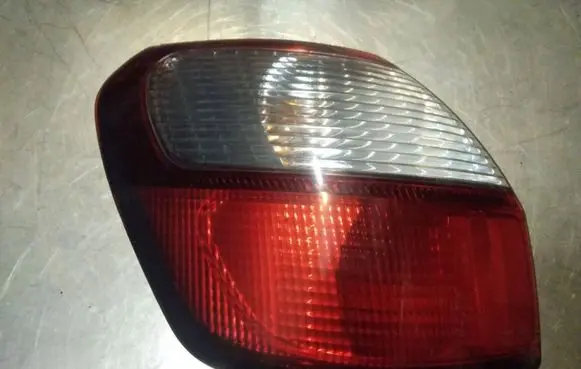 Subaru Legacy Rear/tail lights R1286 4835A