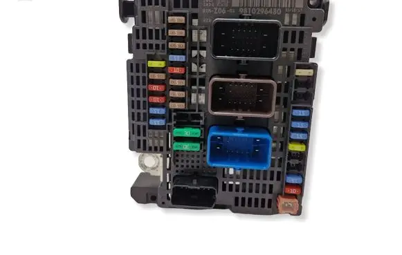 Citroen DS4 Fuse module 9810296480 70971318 BSMZ0601