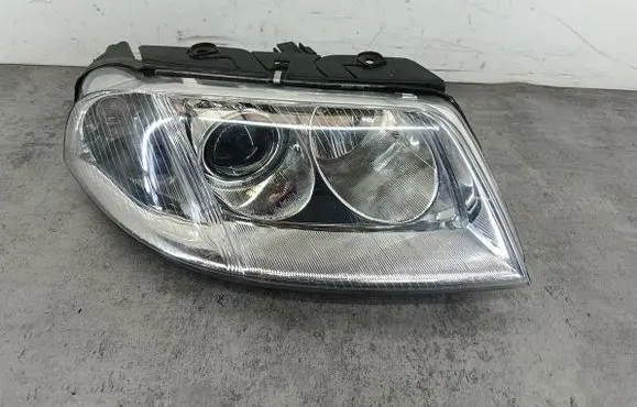 Volkswagen PASSAT B5.5 Headlight/headlamp 3411109R